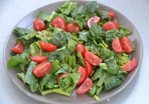 Салат со шпинатом и креветками Салат со шпинатом и креветками