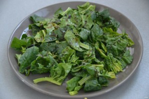 Салат со шпинатом и креветками Салат со шпинатом и креветками