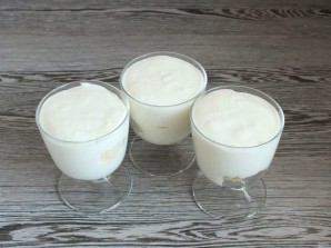 Сметанное желе с бананом