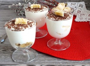 Сметанное желе с бананом