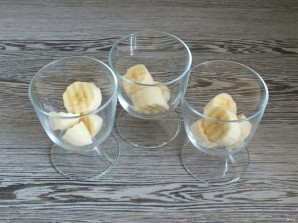 Сметанное желе с бананом