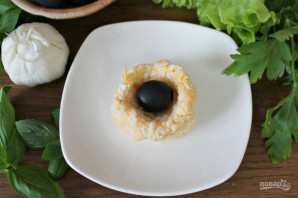 Сырные шарики с маслинами