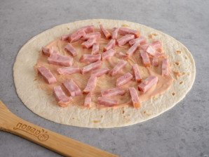 Тортилья с ветчиной и сыром