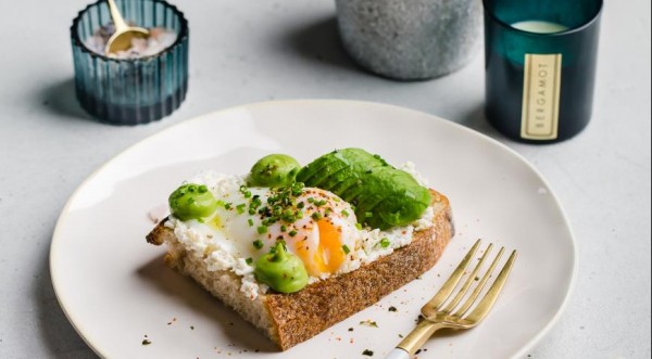 Тост с авокадао, рикоттой и яйцом, пошаговый рецепт с фото Тост с авокадао, рикоттой и яйцом, пошаговый рецепт с фото