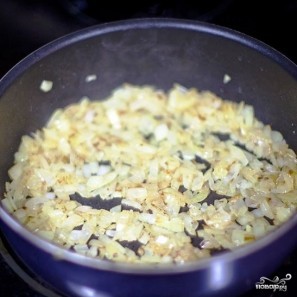 Тушеная капуста с сосисками Тушеная капуста с сосисками