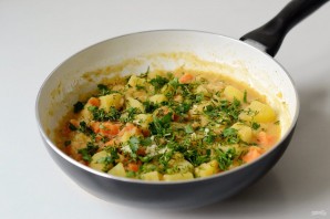 Тушеный картофель с чечевицей