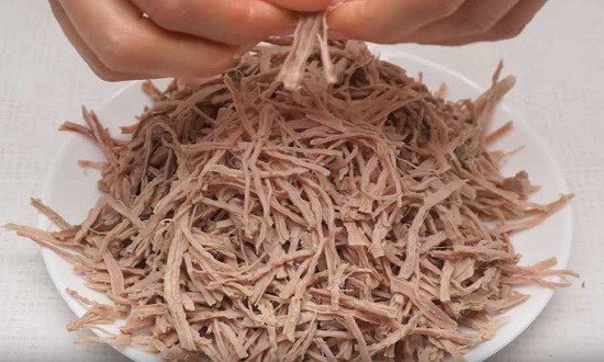 Вкусный салат Загадка для гостей, просто объедение — попробуйте и удивите своих гостей Вкусный салат Загадка для гостей, просто объедение — попробуйте и удивите своих гостей