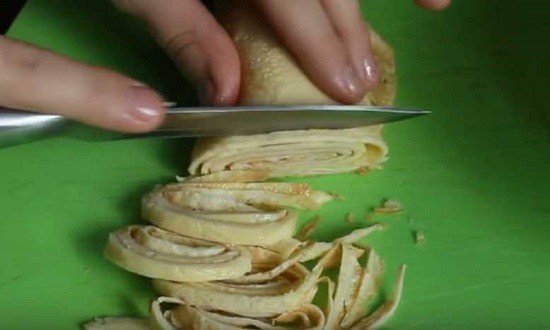 Вкусный салат Загадка для гостей, просто объедение — попробуйте и удивите своих гостей Вкусный салат Загадка для гостей, просто объедение — попробуйте и удивите своих гостей