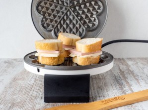 Бутерброды в вафельнице Бутерброды в вафельнице