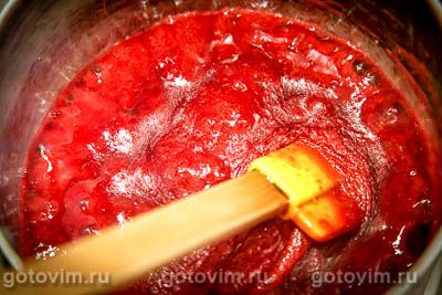 Чизкейк с клубничным желе в духовке Чизкейк с клубничным желе в духовке