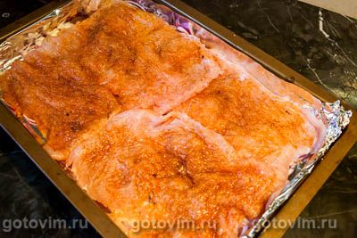 Cтейки из индейки в духовке с овощами