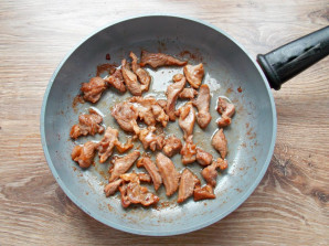 Гречневая лапша с индейкой и овощами