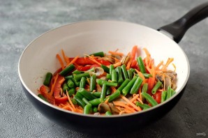 Гречневая лапша вок с овощами