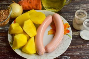 Гречневый суп с сосисками