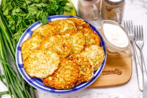 Кето-оладьи из кабачков