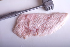 Куриные рулеты с сыром, шпинатом и вялеными томатами Куриные рулеты с сыром, шпинатом и вялеными томатами