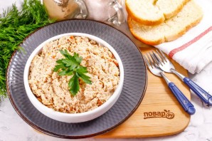 Куриный паштет с орехами