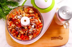 Куриный паштет с орехами