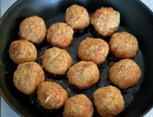 Митболы в томатном соусе Митболы в томатном соусе