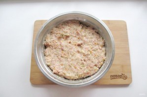 Мясные котлеты с овощами