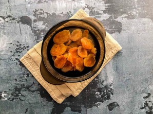 Морковная запеканка с курагой