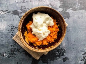 Морковная запеканка с курагой