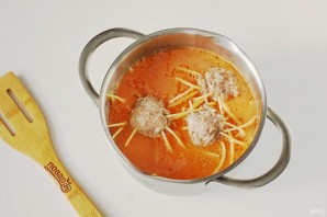 Осьминожки из фарша и спагетти