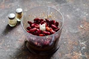 Паштет из фасоли по-армянски Паштет из фасоли по-армянски