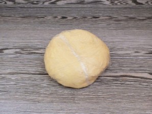 Пельмени с мясом, капустой и салом