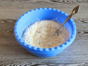 Пельмени с мясом, капустой и салом