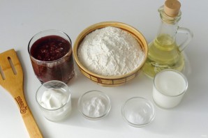 Пирог из стакана варенья