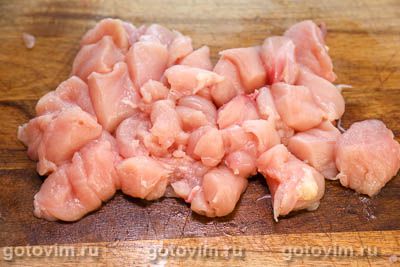 Плов с курицей и сухофруктами