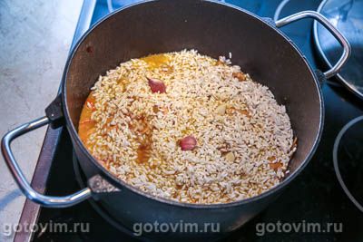 Плов с курицей и сухофруктами