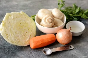 Постная тушеная капуста с грибами