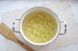 Рисовый суп с колбасой