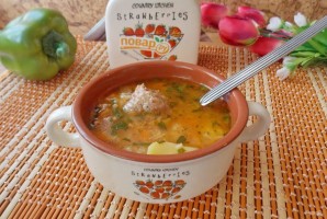 Рисовый суп с тушенкой