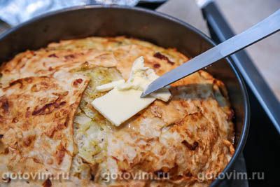 Рваный пирог из лаваша с капустой Рваный пирог из лаваша с капустой