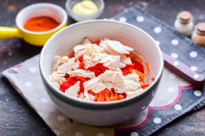 Салат из корейской моркови, курицы и перца Салат из корейской моркови, курицы и перца