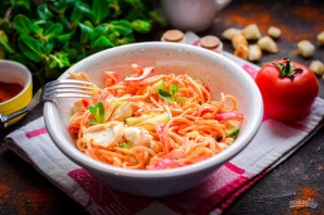 Салат из корейской моркови, курицы и перца Салат из корейской моркови, курицы и перца