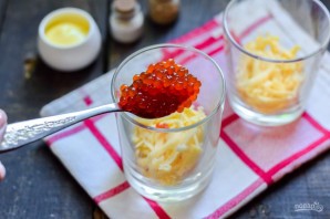 Салат "Мимоза" с красной икрой Салат "Мимоза" с красной икрой