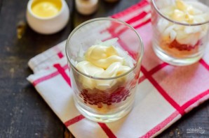 Салат "Мимоза" с красной икрой Салат "Мимоза" с красной икрой