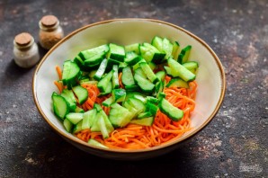 Салат "Муравейник" с корейской морковью