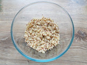 Салат с киноа и курицей