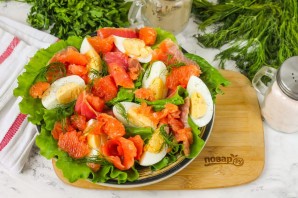 Салат с красной рыбой и грейпфрутом