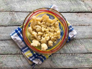 Салат с курицей и цветной капустой Салат с курицей и цветной капустой