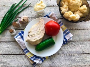 Салат с курицей и цветной капустой Салат с курицей и цветной капустой