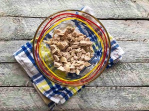 Салат с курицей и цветной капустой Салат с курицей и цветной капустой