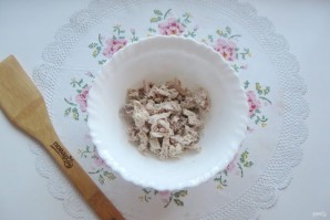 Салат с мясом и жареными шампиньонами