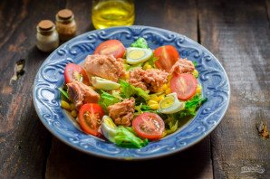 Салат "Средиземноморский" с тунцом Салат "Средиземноморский" с тунцом