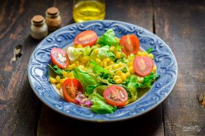 Салат "Средиземноморский" с тунцом Салат "Средиземноморский" с тунцом